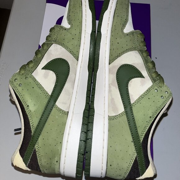 Men's Sneaker Shoes Size 10.5 Nike SB Dunk Low Pro Asparagus Green - Picture 6 of 6